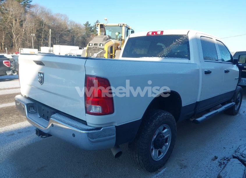 Photo 4 of 2016 Ram 3500 TRADESMAN (VIN 3C63R3CL9GG176066)