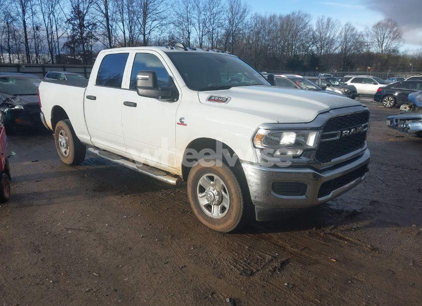 2024 Ram 3500 TRADESMAN 4X4 6'4 BOX (VIN 3C63R3CLXRG206324) main photo