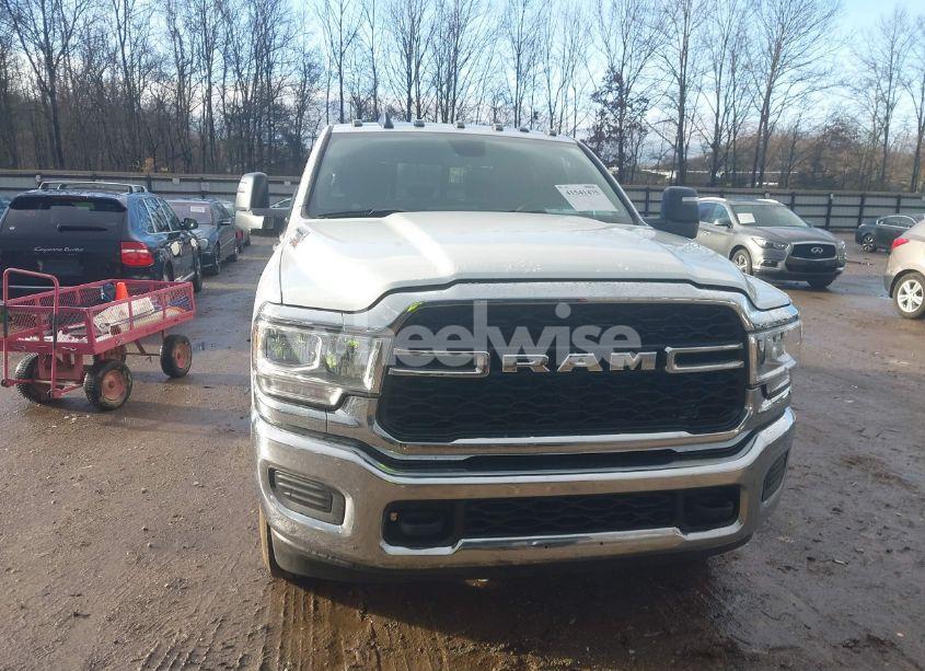 Photo 12 of 2024 Ram 3500 TRADESMAN 4X4 6'4 BOX (VIN 3C63R3CLXRG206324)