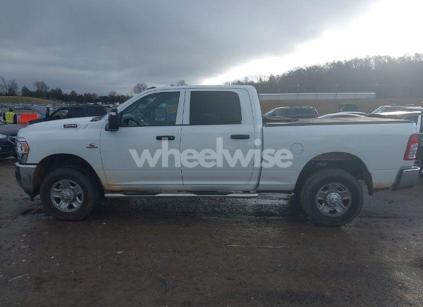 Photo 14 of 2024 Ram 3500 TRADESMAN 4X4 6'4 BOX (VIN 3C63R3CLXRG206324)