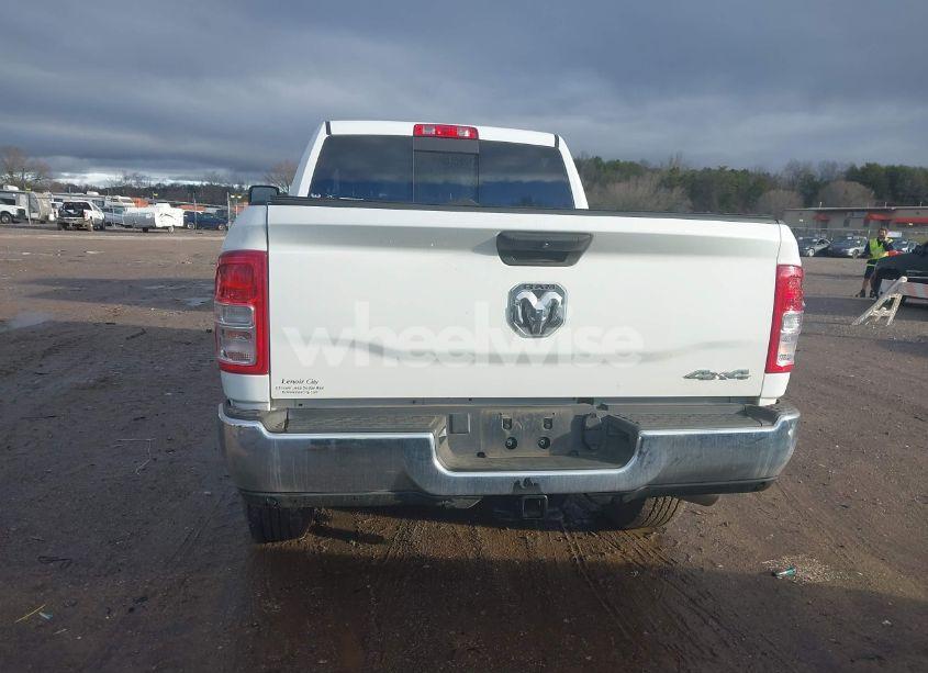 Photo 15 of 2024 Ram 3500 TRADESMAN 4X4 6'4 BOX (VIN 3C63R3CLXRG206324)