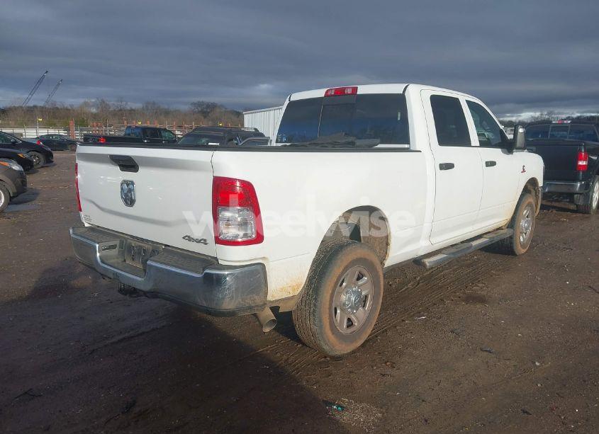 Photo 4 of 2024 Ram 3500 TRADESMAN 4X4 6'4 BOX (VIN 3C63R3CLXRG206324)