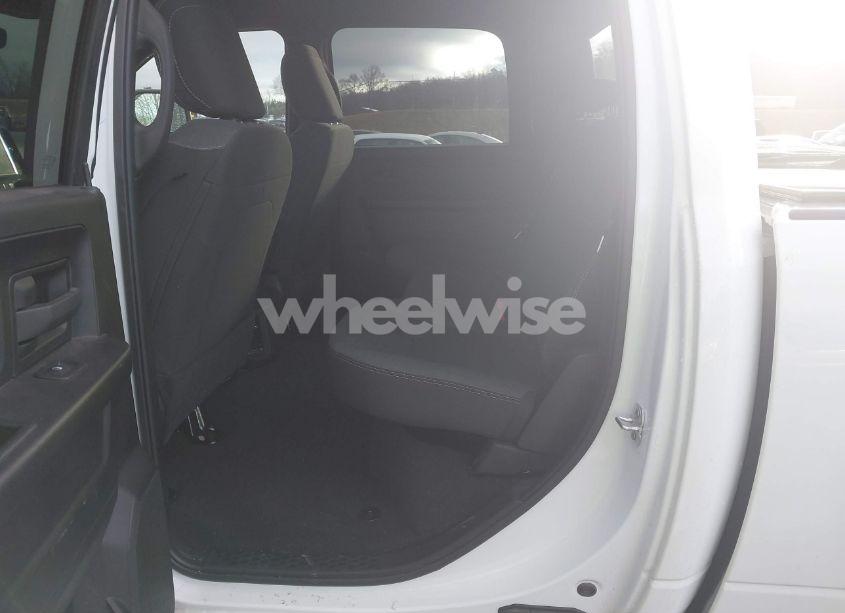 Photo 7 of 2024 Ram 3500 TRADESMAN 4X4 6'4 BOX (VIN 3C63R3CLXRG206324)