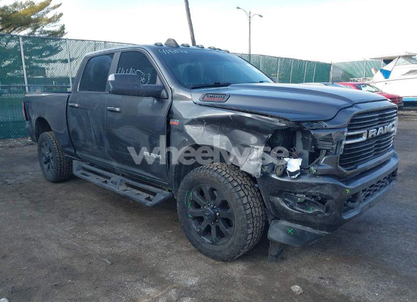 2019 Ram 3500 BIG HORN 4X4 6'4 BOX (VIN 3C63R3DJ4KG613414) main photo