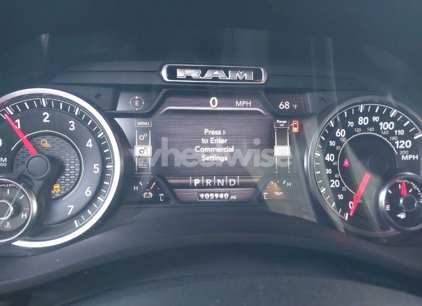 Photo 5 of 2019 Ram 3500 BIG HORN 4X4 6'4 BOX (VIN 3C63R3DJ4KG613414)