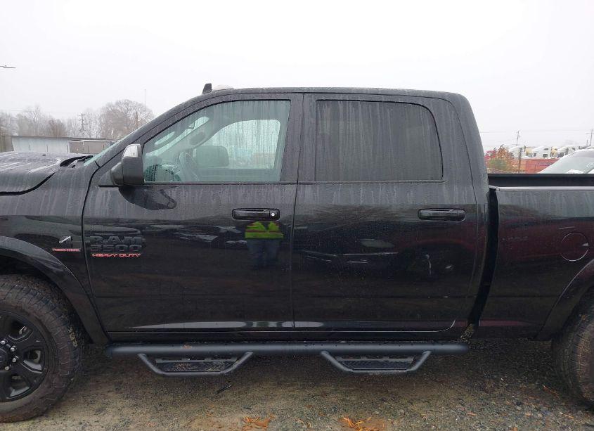 Photo 16 of 2018 Ram 3500 BIG HORN 4X4 6'4 BOX (VIN 3C63R3DL7JG352604)