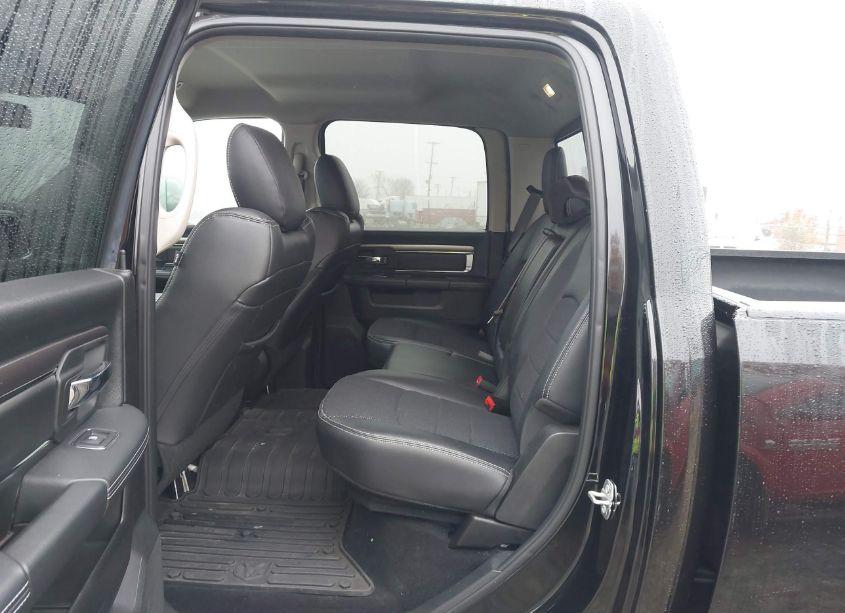 Photo 6 of 2018 Ram 3500 BIG HORN 4X4 6'4 BOX (VIN 3C63R3DL7JG352604)