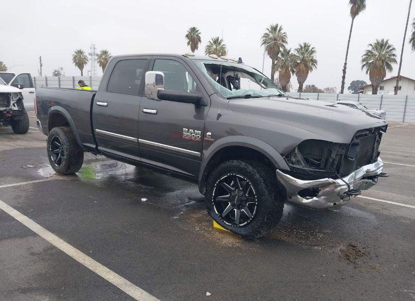 2016 Ram 3500 LARAMIE (VIN 3C63R3EL1GG170498) main photo