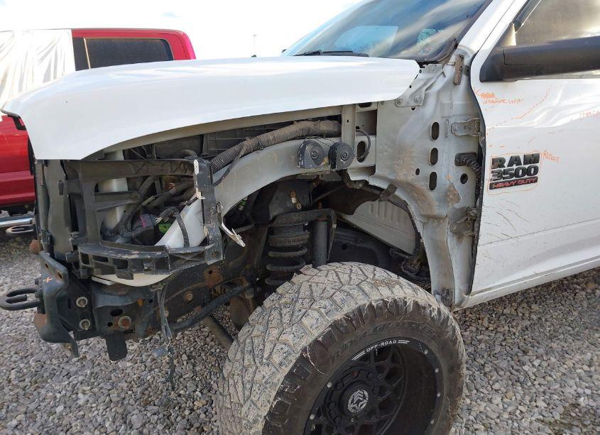 Photo 11 of 2018 Ram 3500 LARAMIE 4X4 6'4 BOX (VIN 3C63R3EL3JG430472)