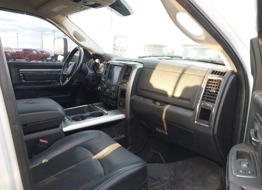 Photo 7 of 2018 Ram 3500 LARAMIE 4X4 6'4 BOX (VIN 3C63R3EL3JG430472)