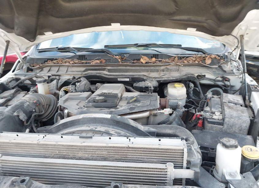 Photo 9 of 2018 Ram 3500 LARAMIE 4X4 6'4 BOX (VIN 3C63R3EL3JG430472)