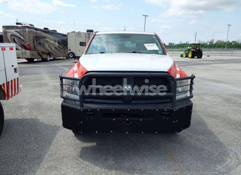 Photo 12 of 2018 Ram 3500 TRADESMAN (VIN 3C63R3GJ2JG408006)