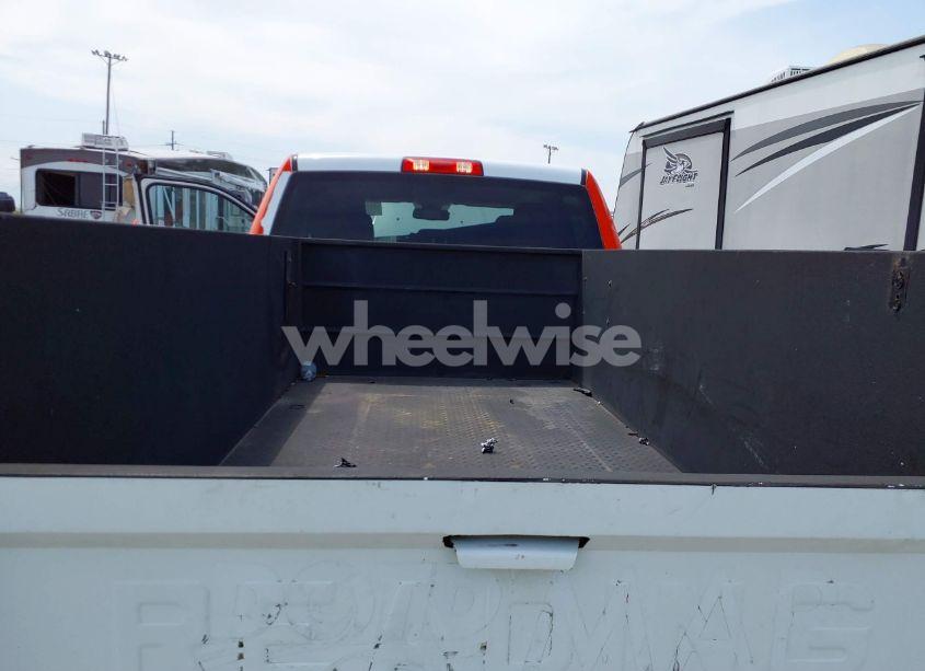 Photo 6 of 2018 Ram 3500 TRADESMAN (VIN 3C63R3GJ6JG407988)