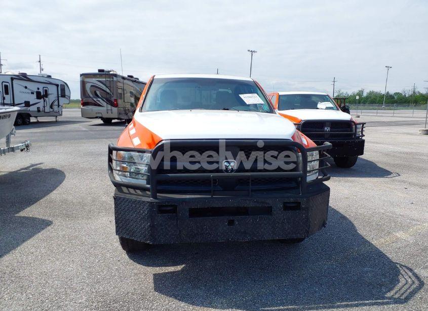 Photo 12 of 2018 Ram 3500 TRADESMAN (VIN 3C63R3GJ9JG407984)