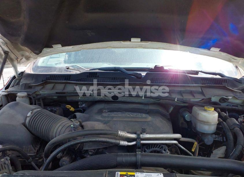 Photo 9 of 2018 Ram 3500 TRADESMAN (VIN 3C63R3GJ9JG407984)