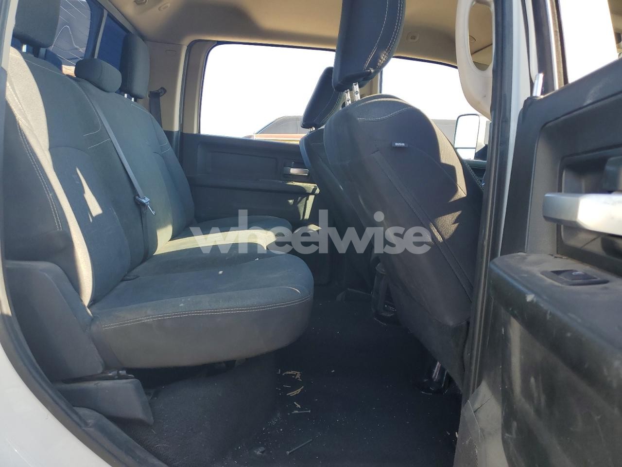 Photo 11 of 2019 RAM 3500 TRADESMAN (VIN 3C63R3GL1KG618373)