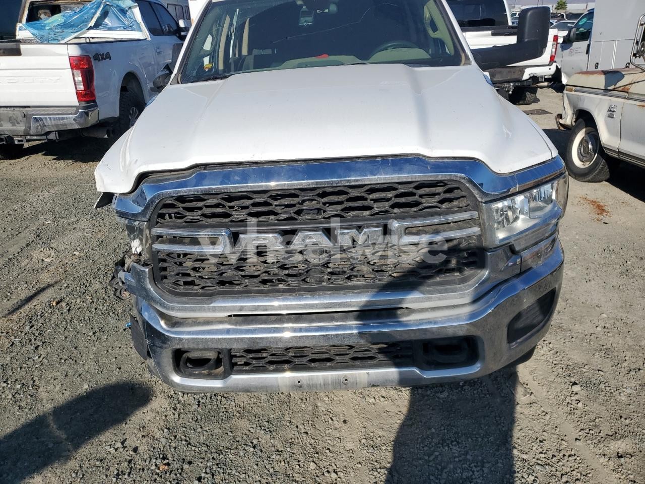Photo 12 of 2019 RAM 3500 TRADESMAN (VIN 3C63R3GL1KG618373)