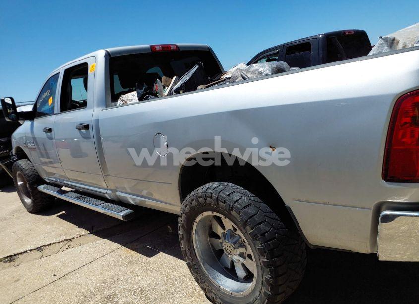Photo 14 of 2016 Ram 3500 TRADESMAN (VIN 3C63R3GL5GG263912)