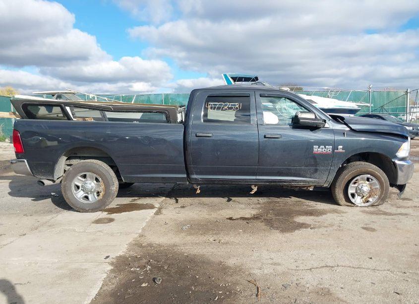 Photo 13 of 2016 Ram 3500 TRADESMAN (VIN 3C63R3GL6GG335538)