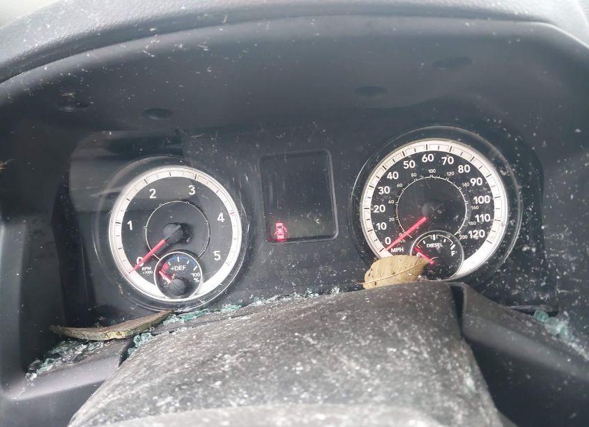 Photo 5 of 2016 Ram 3500 TRADESMAN (VIN 3C63R3GL6GG335538)