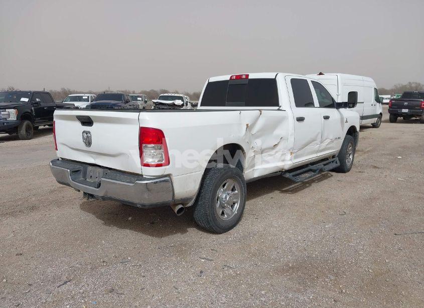 Photo 4 of 2019 Ram 3500 TRADESMAN 4X4 8' BOX (VIN 3C63R3GL6KG642555)