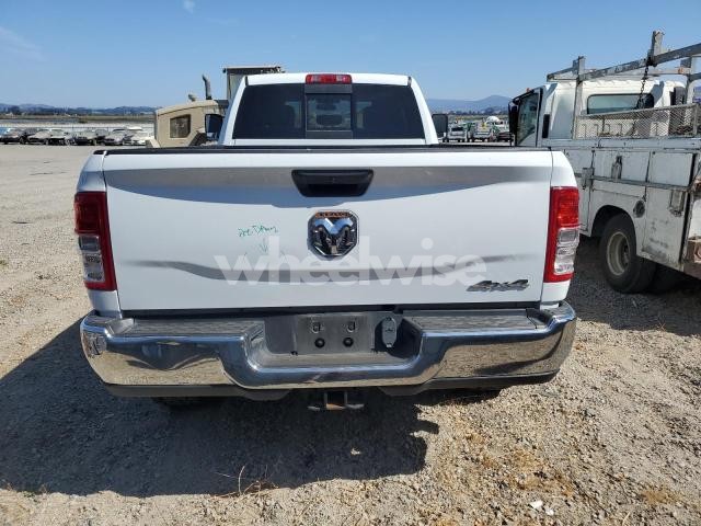 Photo 4 of 2020 RAM 3500 TRADESMAN N/A (VIN 3C63R3GL7LG210364)