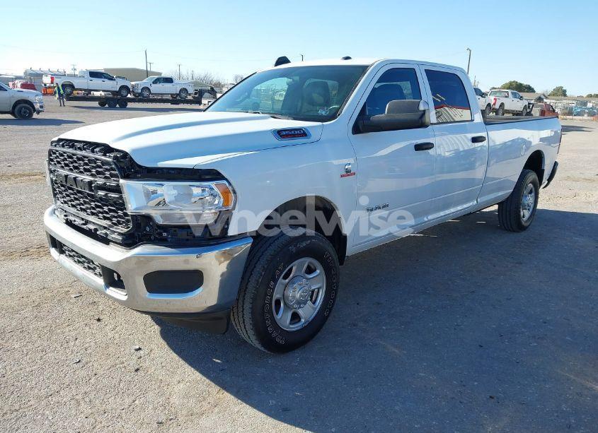 Photo 2 of 2022 Ram 3500 TRADESMAN 4X4 8' BOX (VIN 3C63R3GLXNG163592)