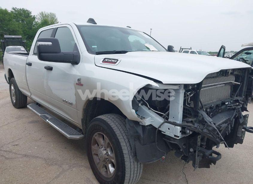 2024 Ram 3500 BIG HORN 4X4 8' BOX (VIN 3C63R3HL0RG358136) main photo