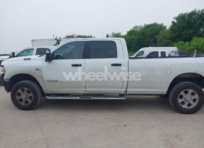 Photo 14 of 2024 Ram 3500 BIG HORN 4X4 8' BOX (VIN 3C63R3HL0RG358136)