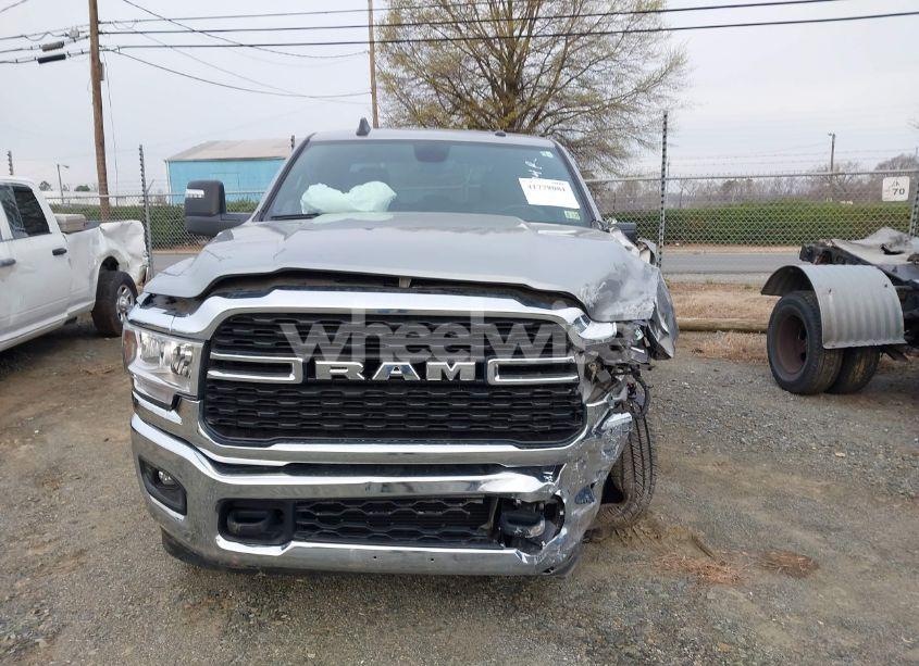 Photo 14 of 2024 Ram 3500 BIG HORN 4X4 8' BOX (VIN 3C63R3HL1RG338915)
