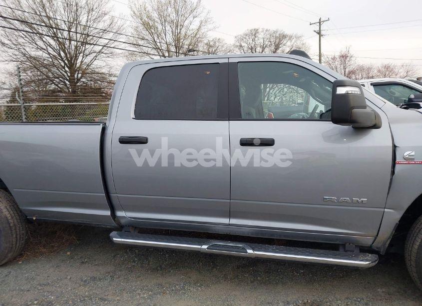 Photo 15 of 2024 Ram 3500 BIG HORN 4X4 8' BOX (VIN 3C63R3HL1RG338915)