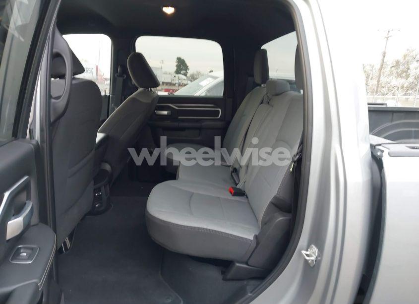 Photo 6 of 2024 Ram 3500 BIG HORN 4X4 8' BOX (VIN 3C63R3HL1RG338915)