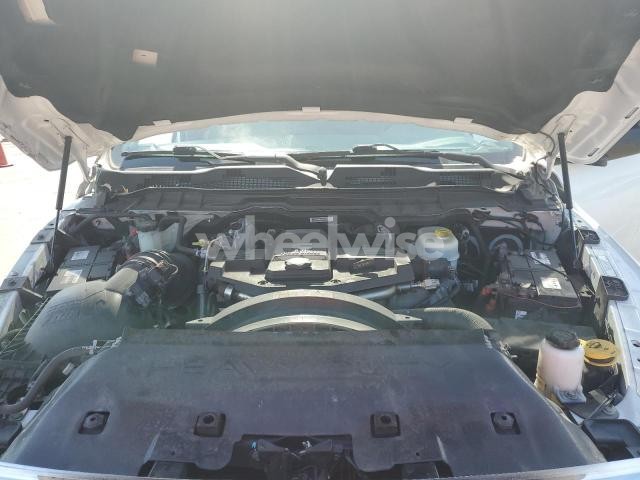 Photo 9 of 2018 RAM 3500 SLT N/A (VIN 3C63R3HL5JG236344)