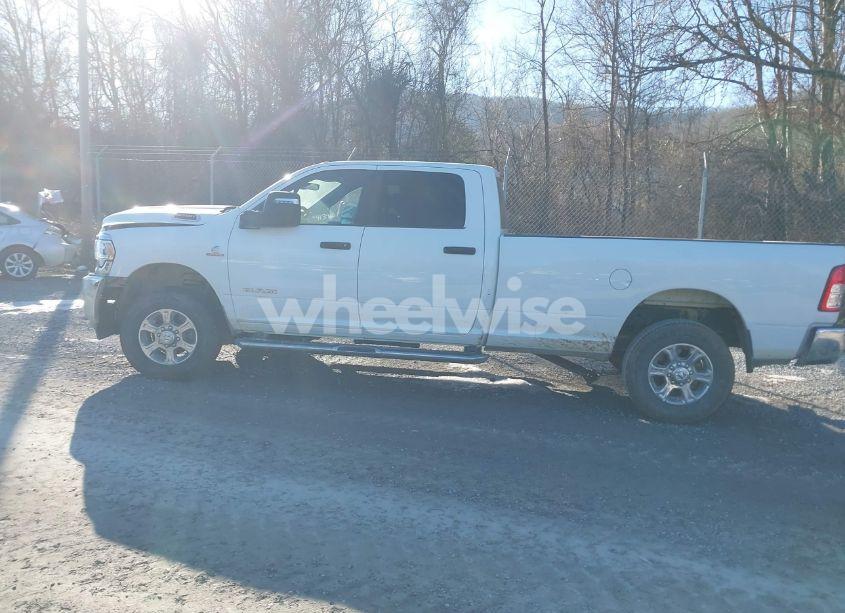 Photo 14 of 2024 Ram 3500 BIG HORN 4X4 8' BOX (VIN 3C63R3HL6RG339087)