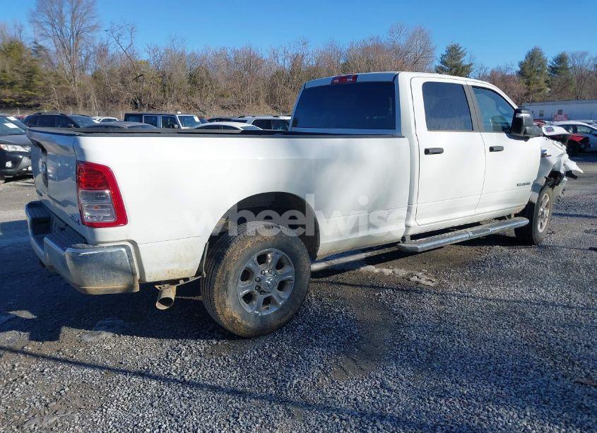 Photo 4 of 2024 Ram 3500 BIG HORN 4X4 8' BOX (VIN 3C63R3HL6RG339087)
