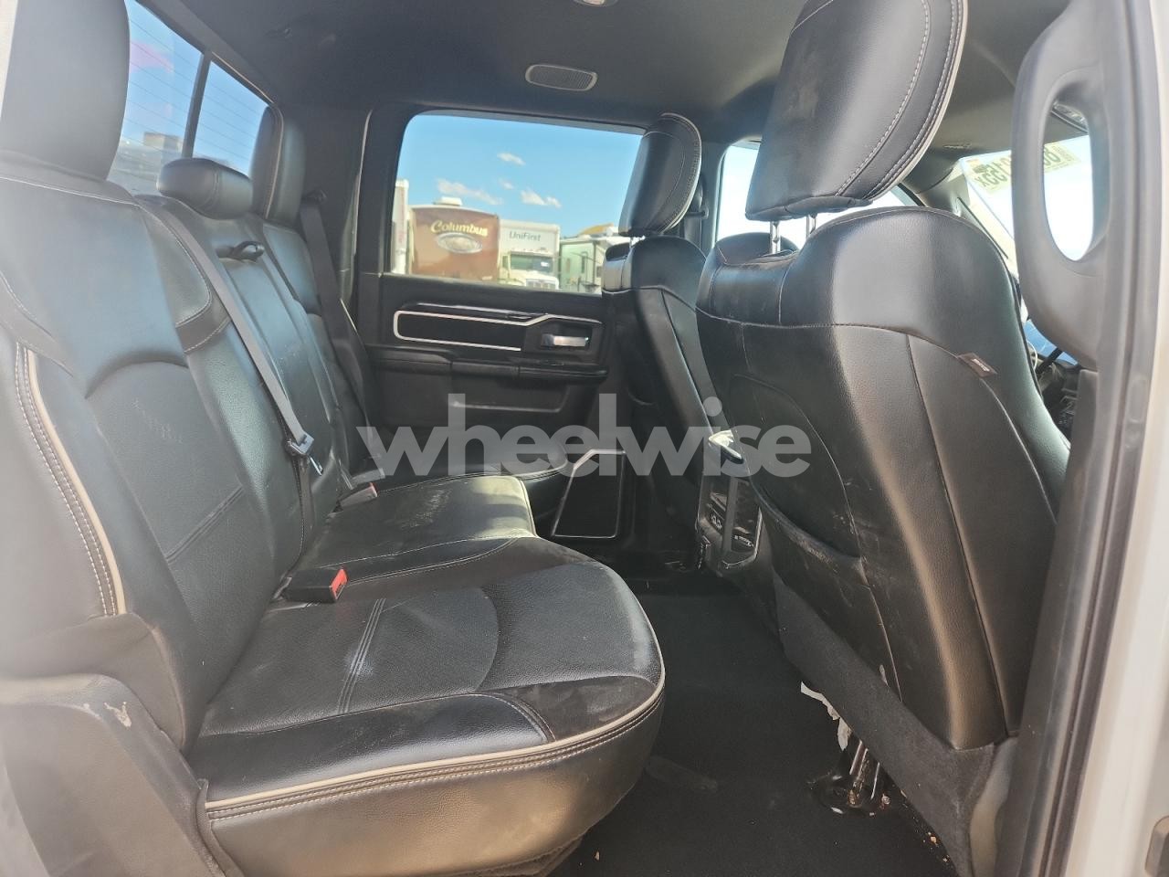 Photo 10 of 2019 RAM 3500 LARAMIE (VIN 3C63R3JL8KG726238)