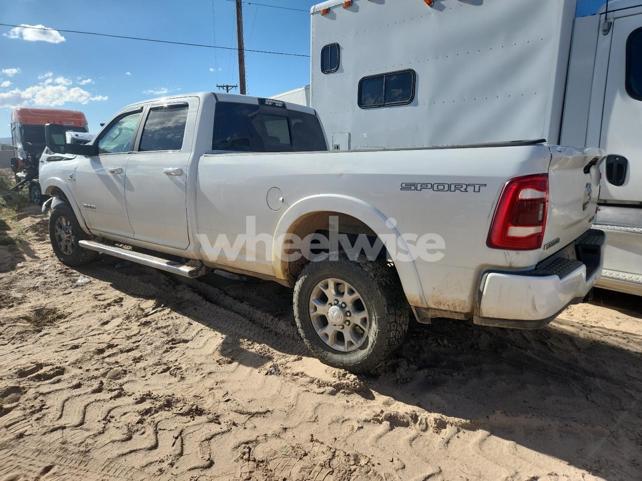 Photo 2 of 2019 RAM 3500 LARAMIE (VIN 3C63R3JL8KG726238)
