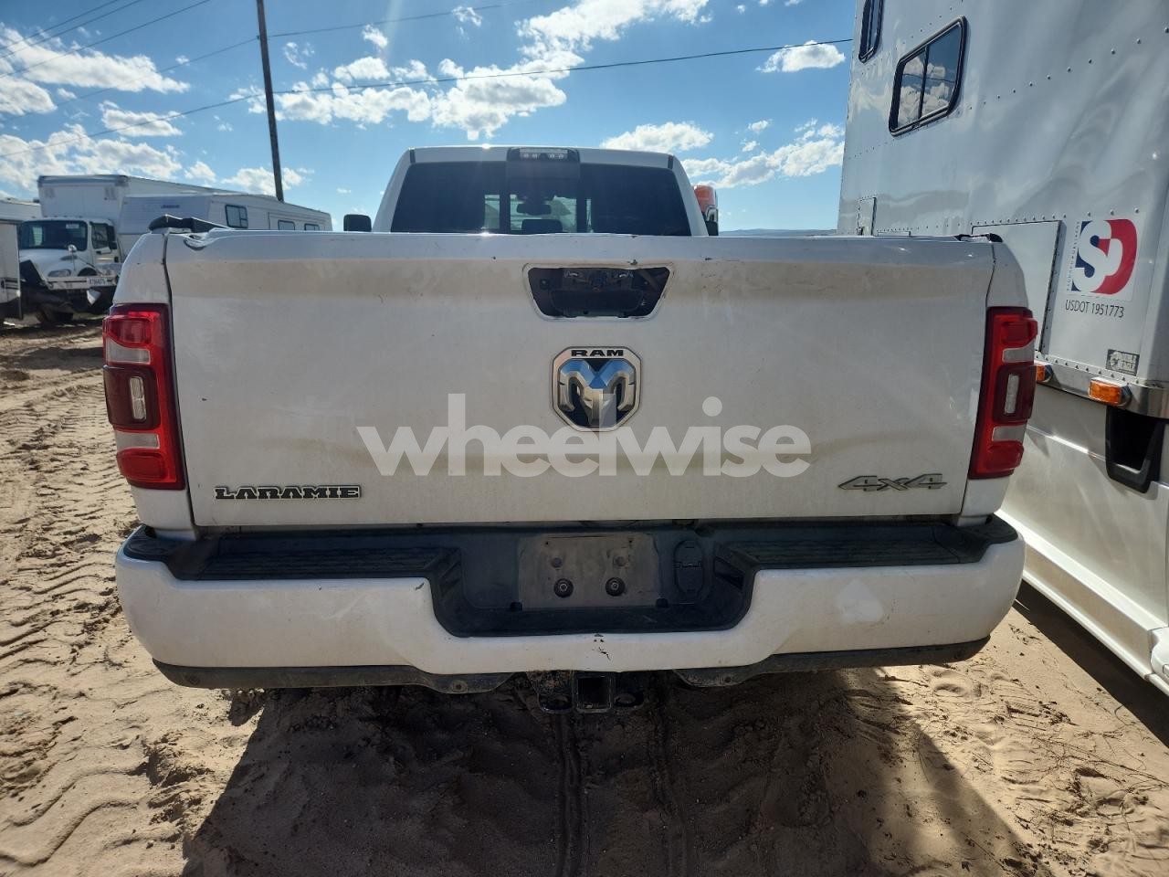 Photo 6 of 2019 RAM 3500 LARAMIE (VIN 3C63R3JL8KG726238)