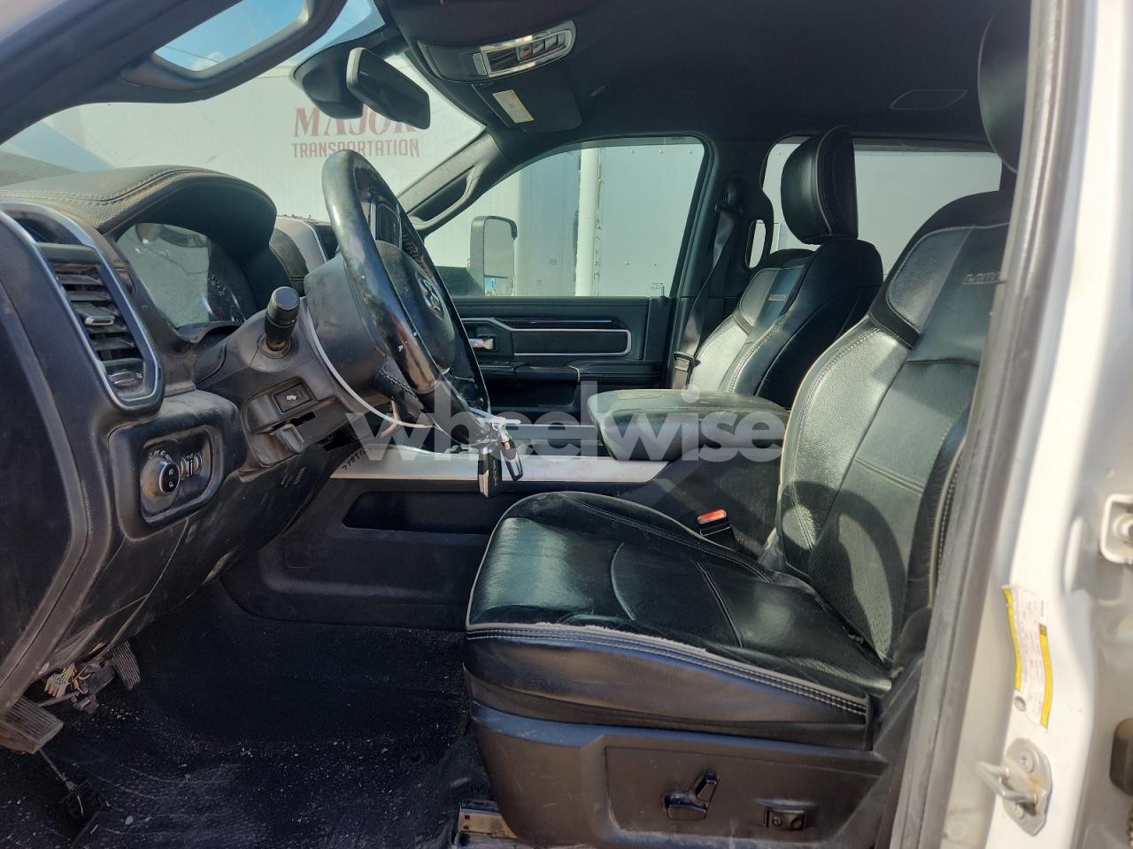 Photo 7 of 2019 RAM 3500 LARAMIE (VIN 3C63R3JL8KG726238)