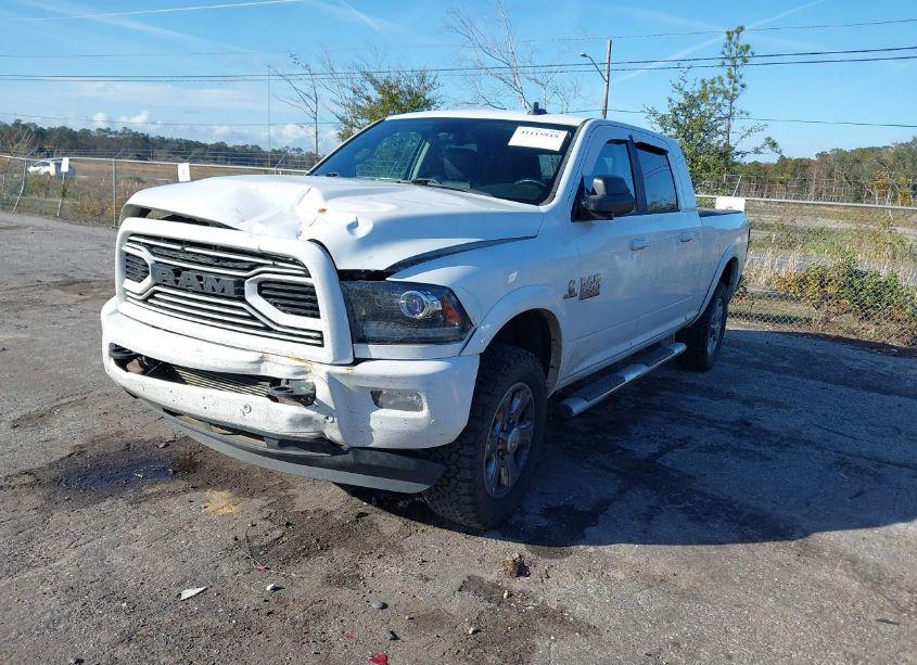 Photo 2 of 2018 Ram 3500 LARAMIE 4X4 6'4 BOX (VIN 3C63R3ML5JG132300)