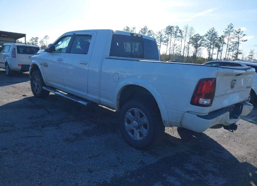 Photo 3 of 2018 Ram 3500 LARAMIE 4X4 6'4 BOX (VIN 3C63R3ML5JG132300)