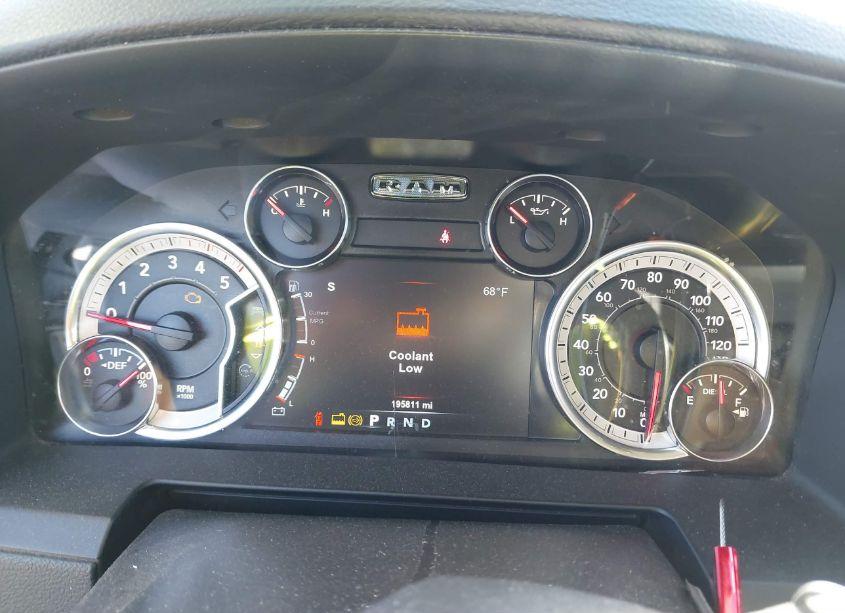 Photo 7 of 2018 Ram 3500 LARAMIE 4X4 6'4 BOX (VIN 3C63R3ML5JG132300)