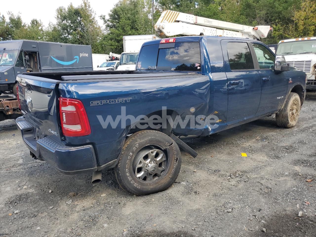 Photo 3 of 2023 RAM 3500 LARAMIE (VIN 3C63R3ML5PG625483)