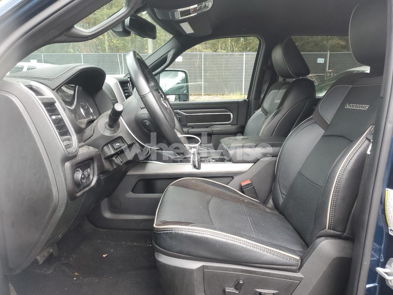 Photo 7 of 2023 RAM 3500 LARAMIE (VIN 3C63R3ML5PG625483)