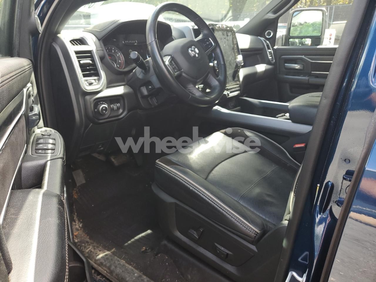 Photo 8 of 2023 RAM 3500 LARAMIE (VIN 3C63R3ML5PG625483)