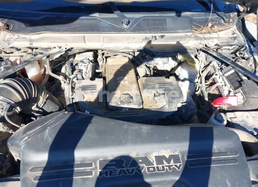 Photo 11 of 2022 Ram 3500 LIMITED 4X4 6'4 BOX (VIN 3C63R3SL3NG318572)