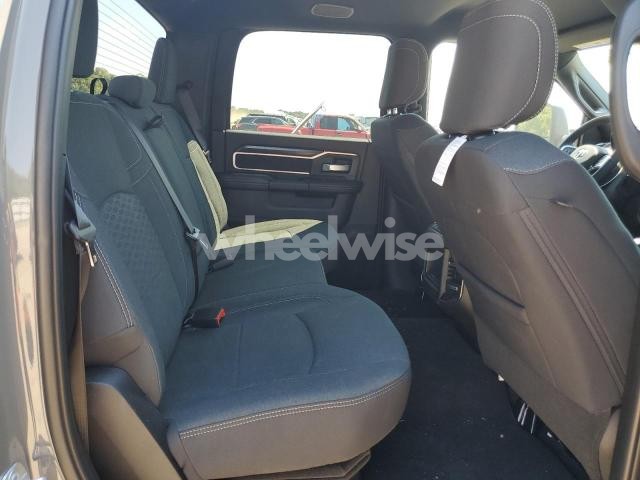 Photo 12 of 2025 RAM 2500 BIG HORN (VIN 3C63R5DL3SG582329)