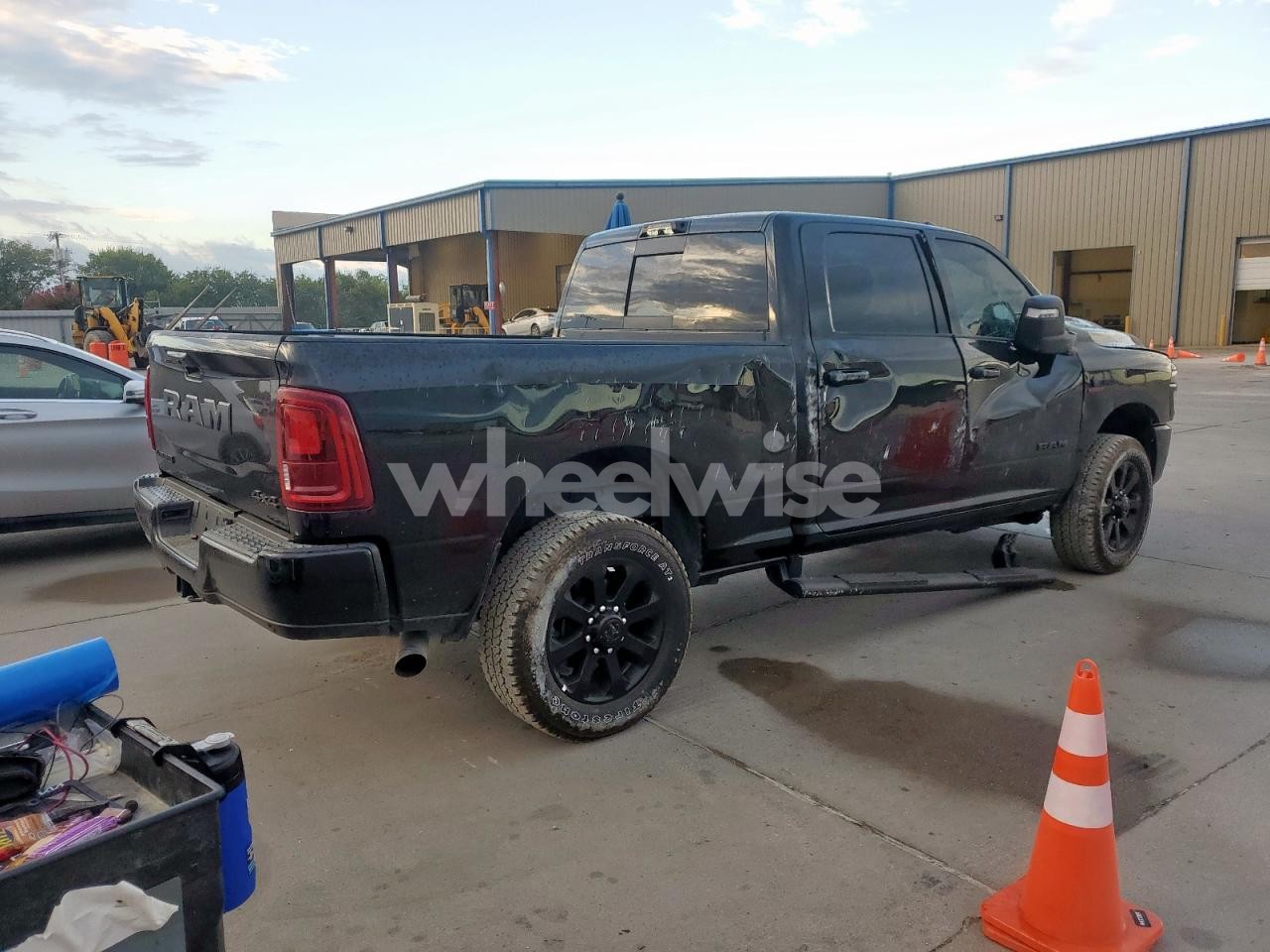 Photo 3 of 2025 RAM 2500 LARAMIE (VIN 3C63R5FL0SG502563)