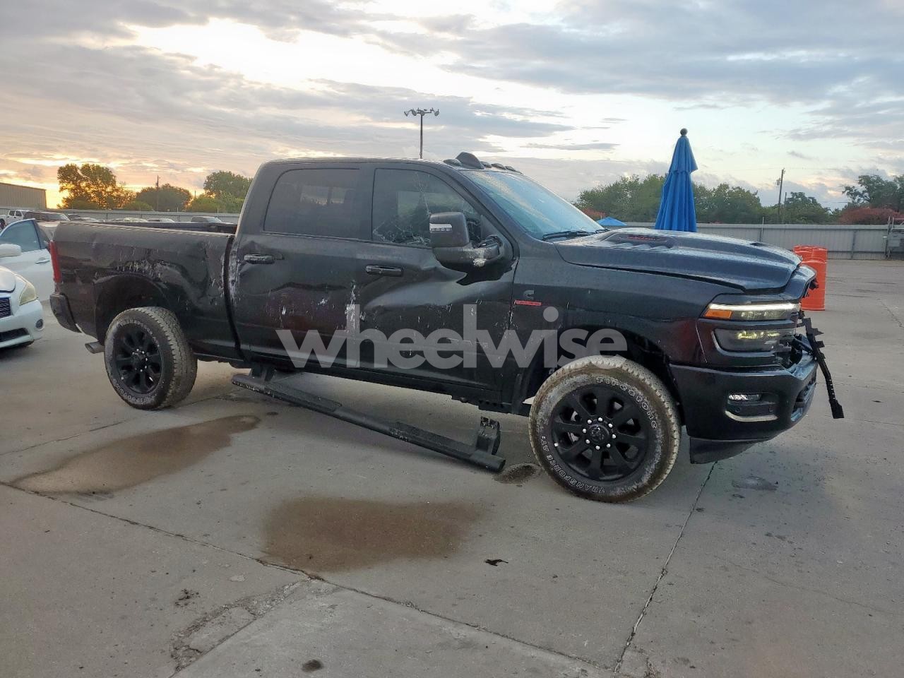 Photo 4 of 2025 RAM 2500 LARAMIE (VIN 3C63R5FL0SG502563)