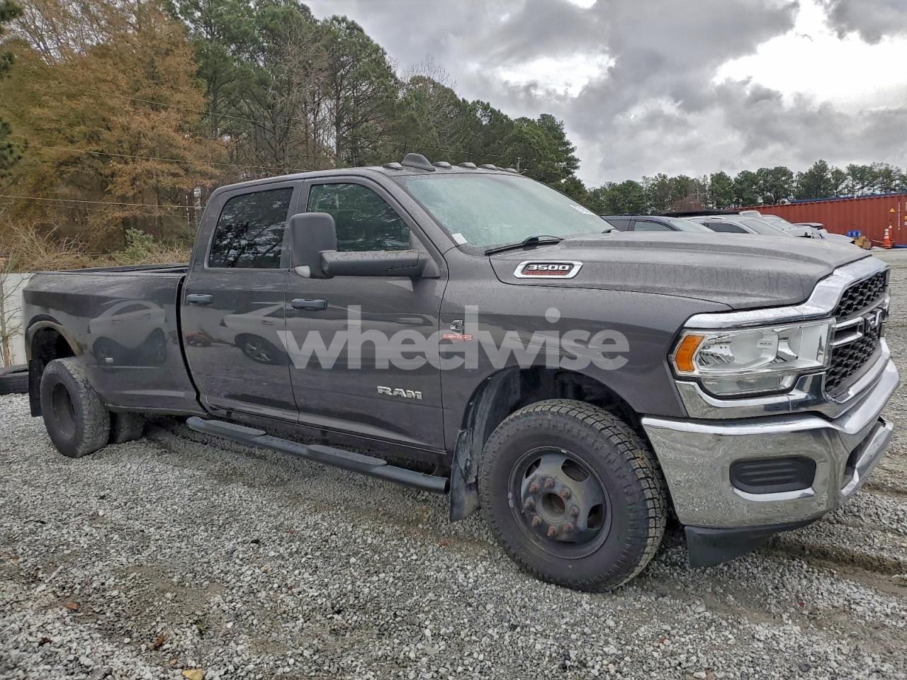 Photo 4 of 2019 RAM 3500 TRADESMAN (VIN 3C63RPGL5KG636401)